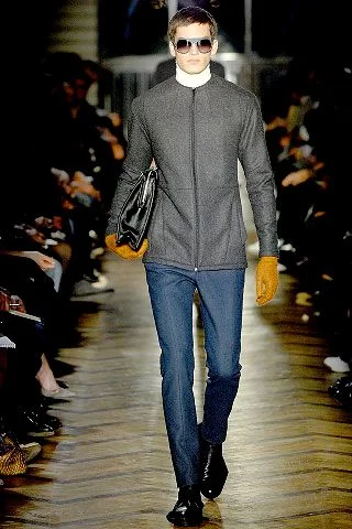 Look 32